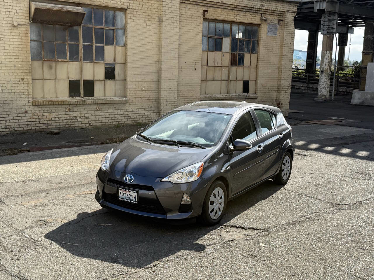 Used 2014 Toyota Prius C Three image 16