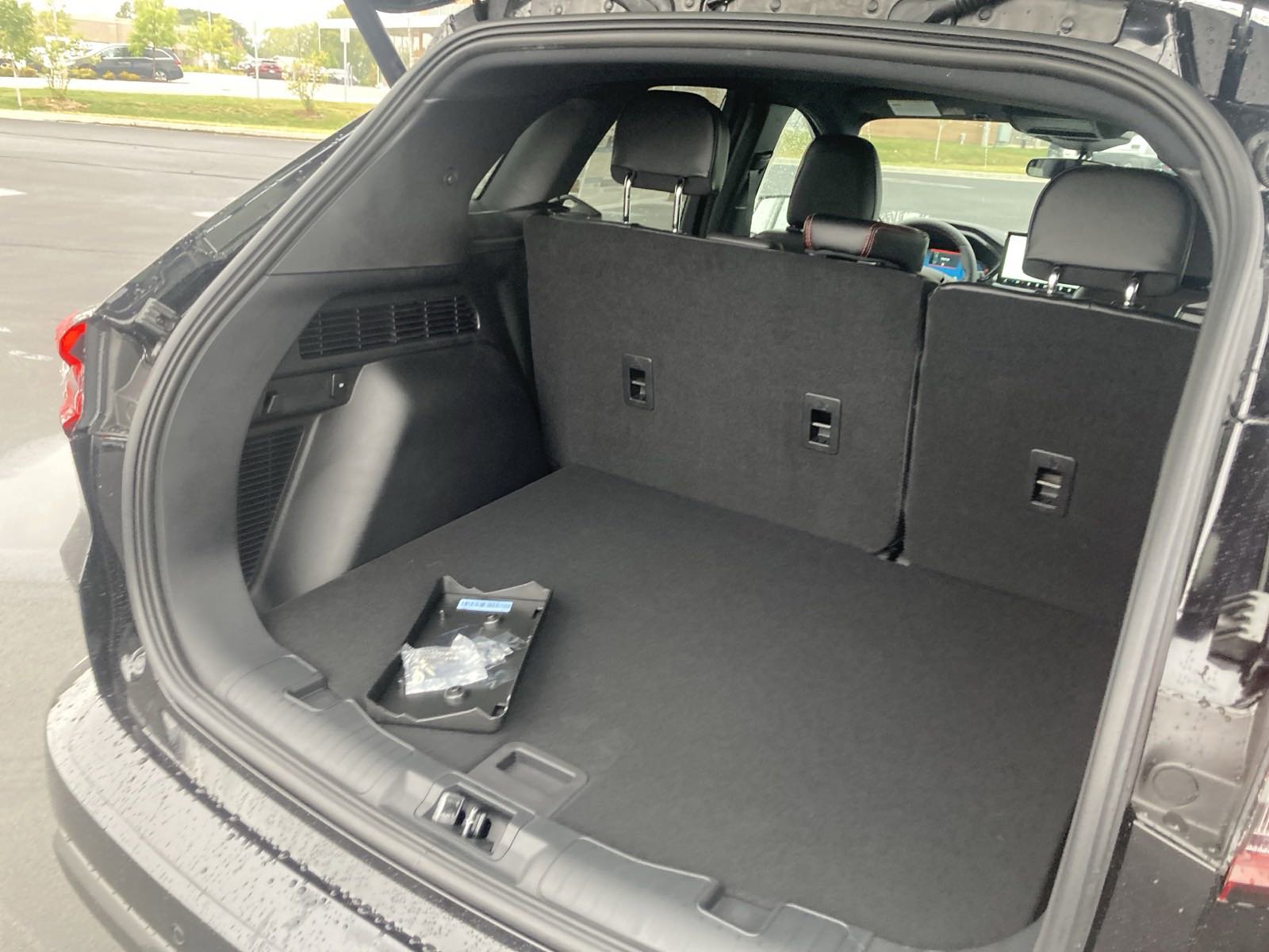 New 2024 Ford Escape ST-Line Select w/ Tech Pack #2 image 24