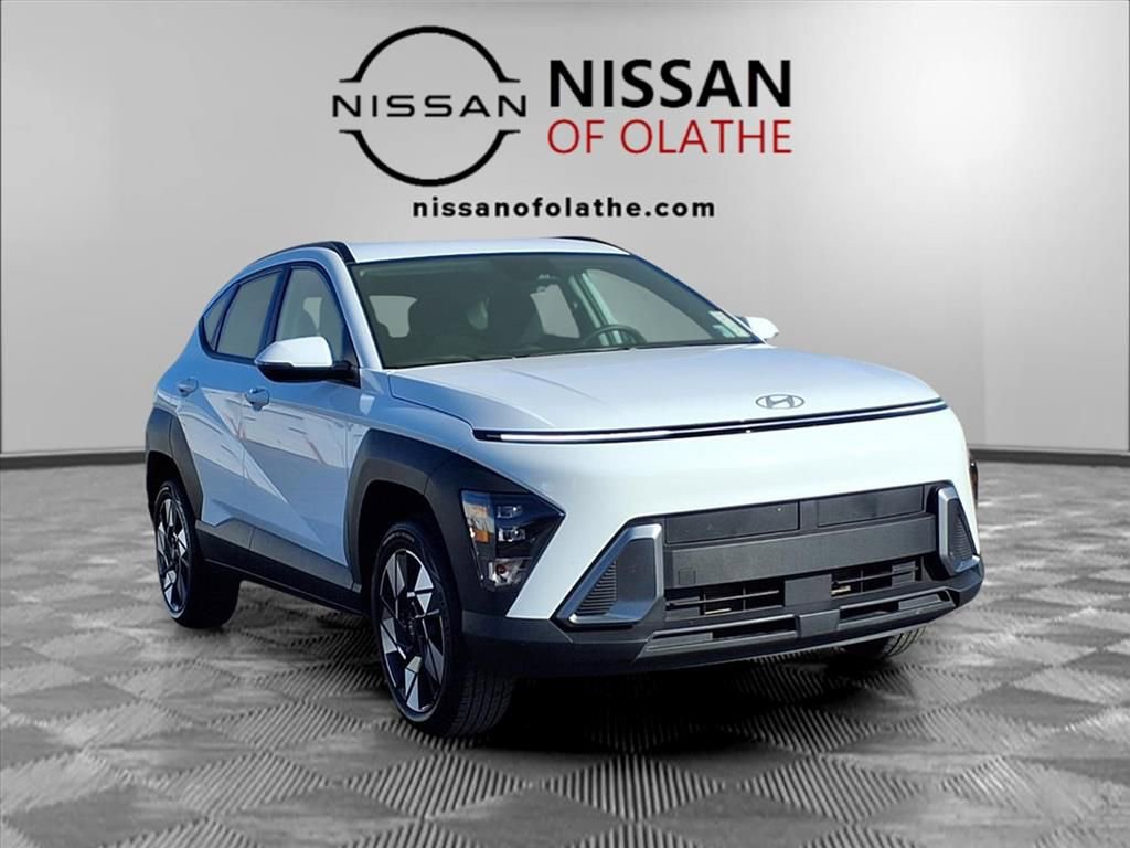 Used 2025 Hyundai Kona SEL image 30