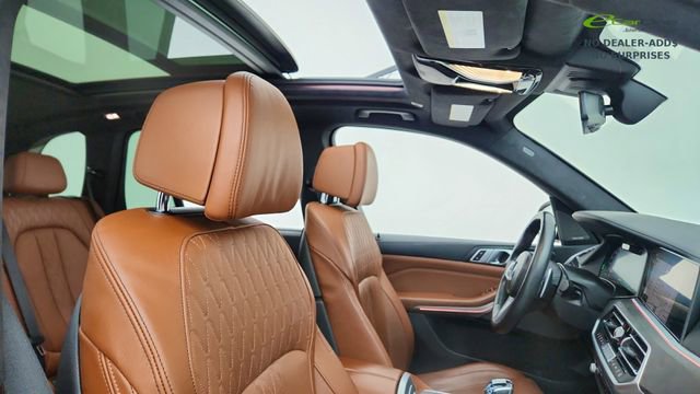 Used 2022 BMW X5 M50i w/ Executive Package AWD/4WD image 22