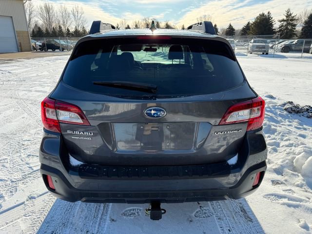 Used 2018 Subaru Outback 2.5i Limited image 2