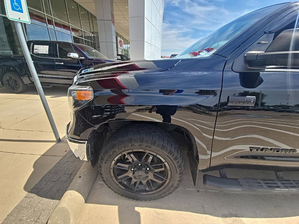Used 2021 Toyota Tundra SR5 RWD image 2
