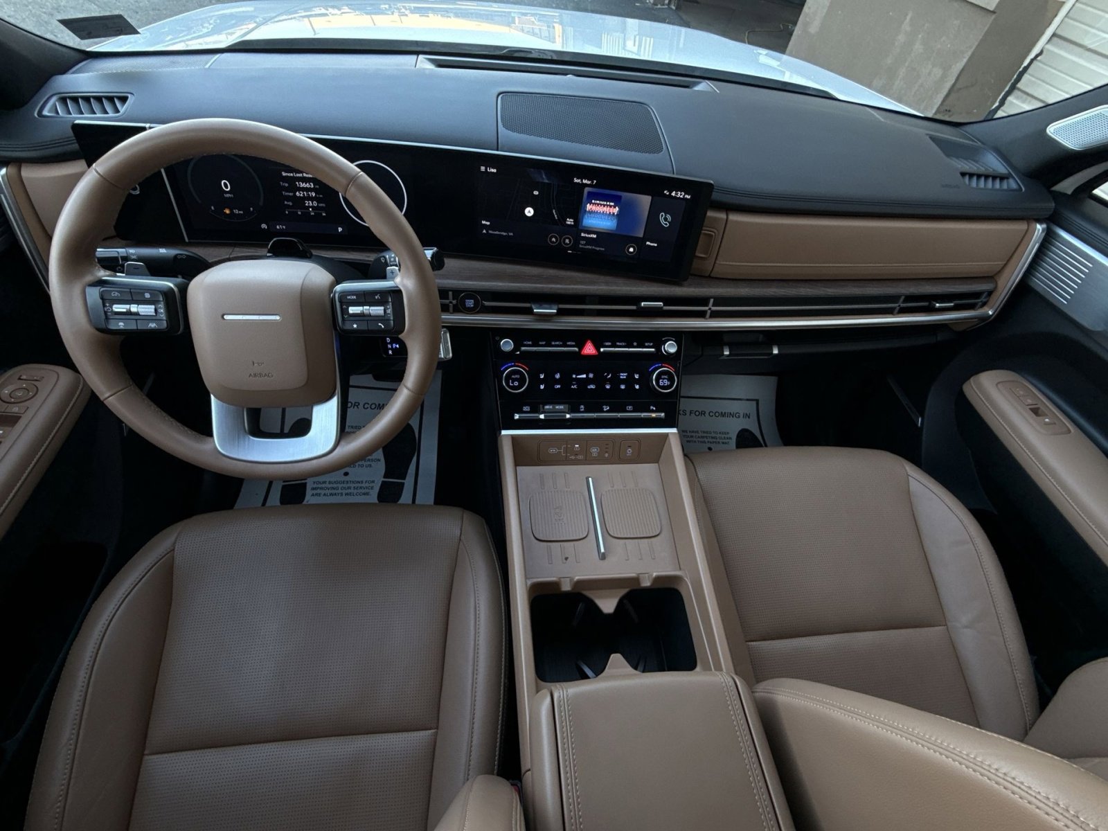 Used 2024 Hyundai Santa Fe Limited image 23