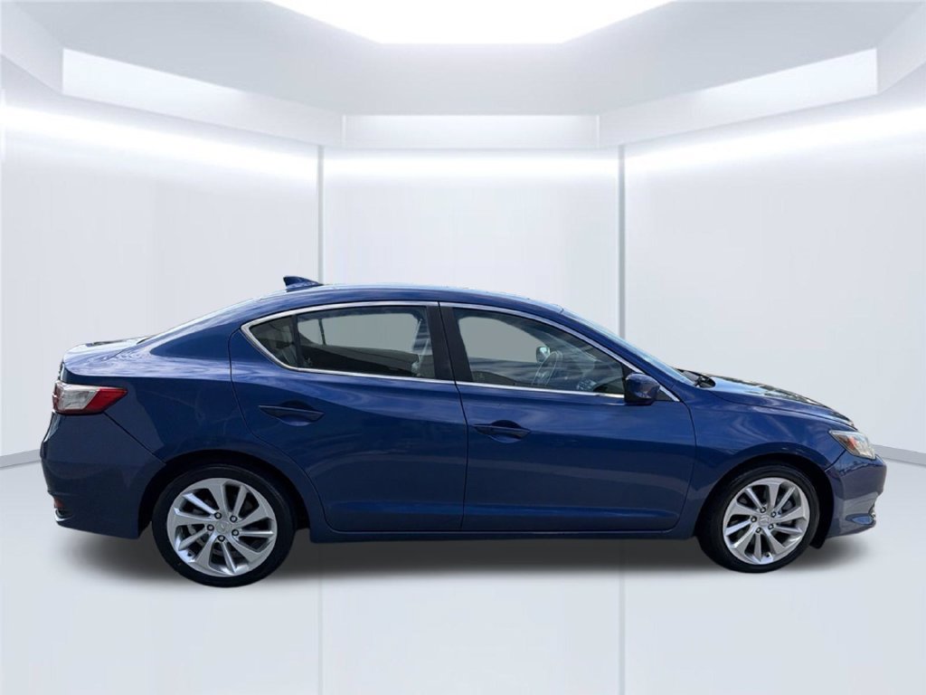Used 2017 Acura ILX FWD image 7