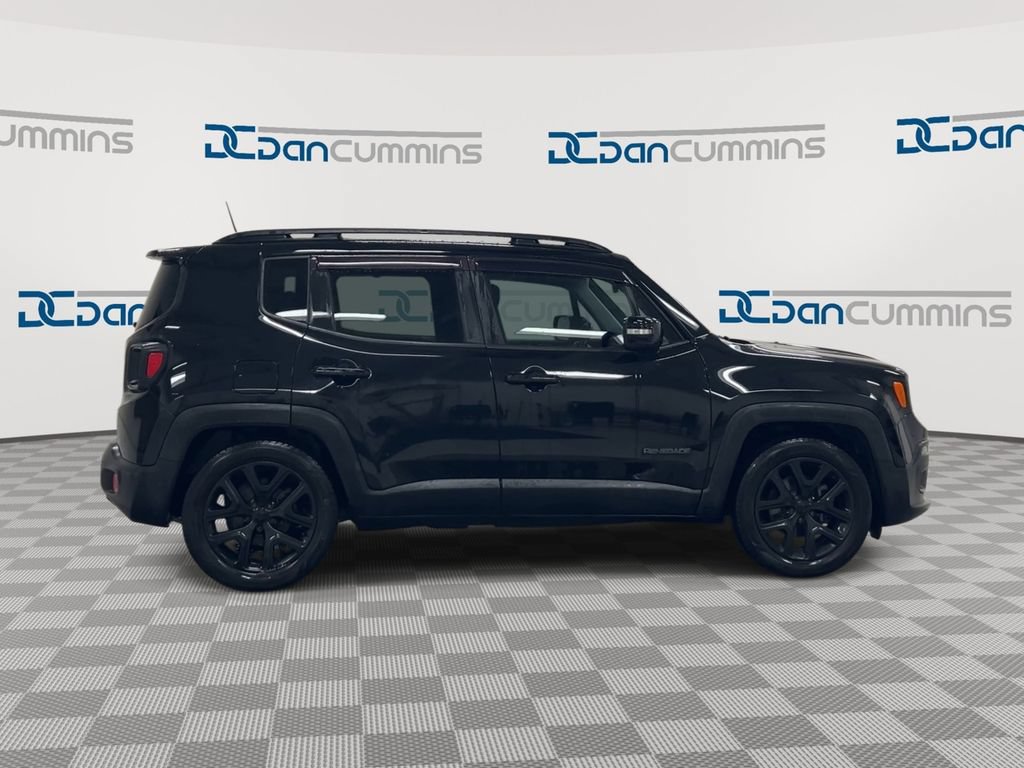 Used 2018 Jeep Renegade Altitude FWD image 9