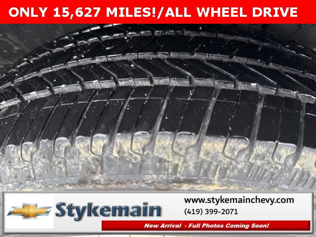 Used 2023 Chevrolet Equinox LT w/ LPO, Floor Liner Package image 9