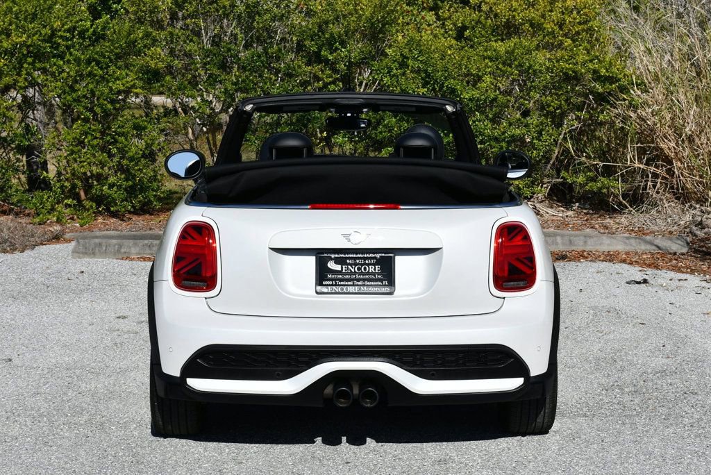 Used 2024 MINI Cooper S w/ Seaside Edition image 5