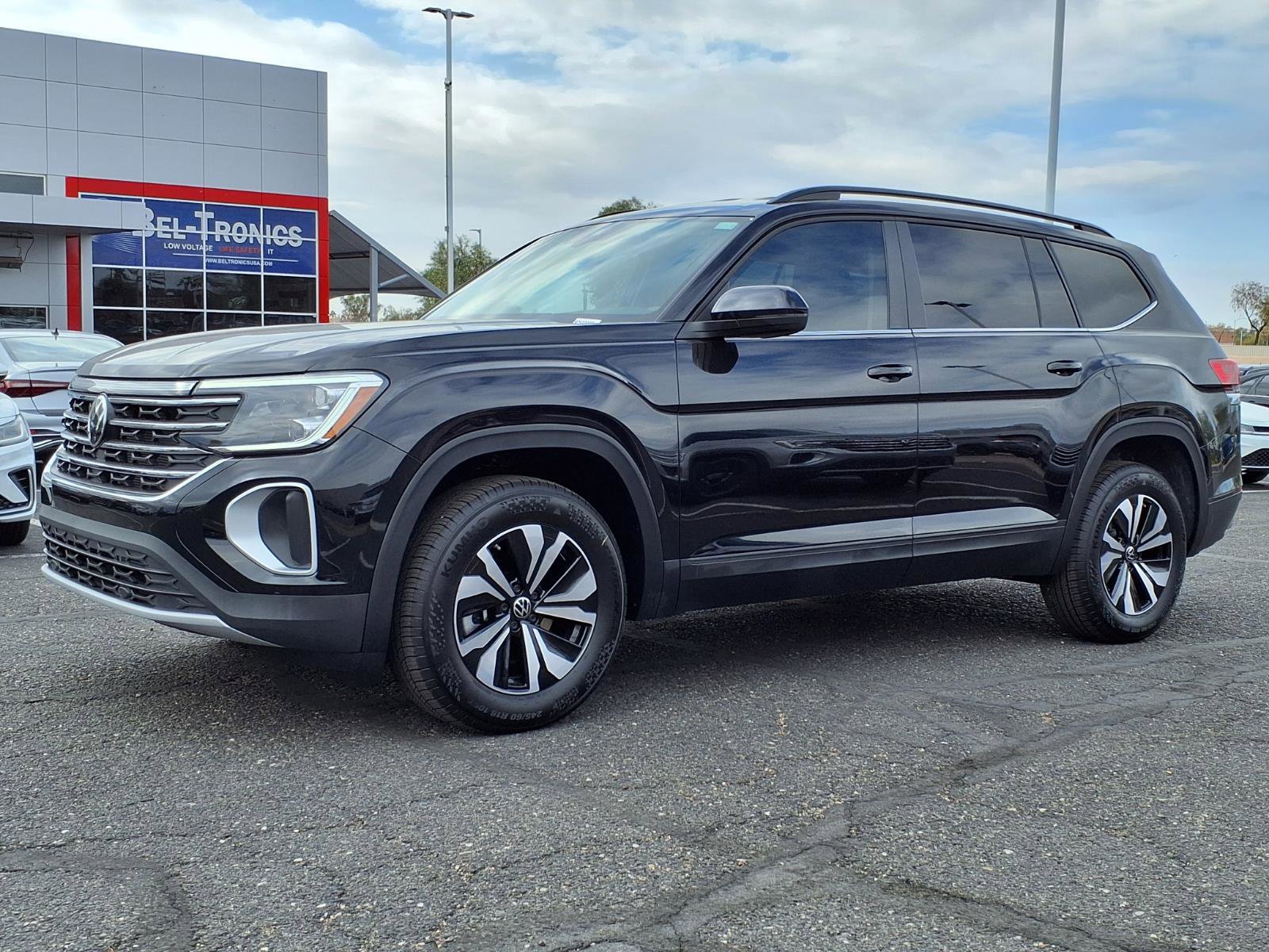 New 2026 Volkswagen Atlas SE image 3