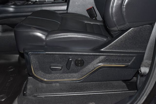 Used 2025 Ford F250 Platinum image 15