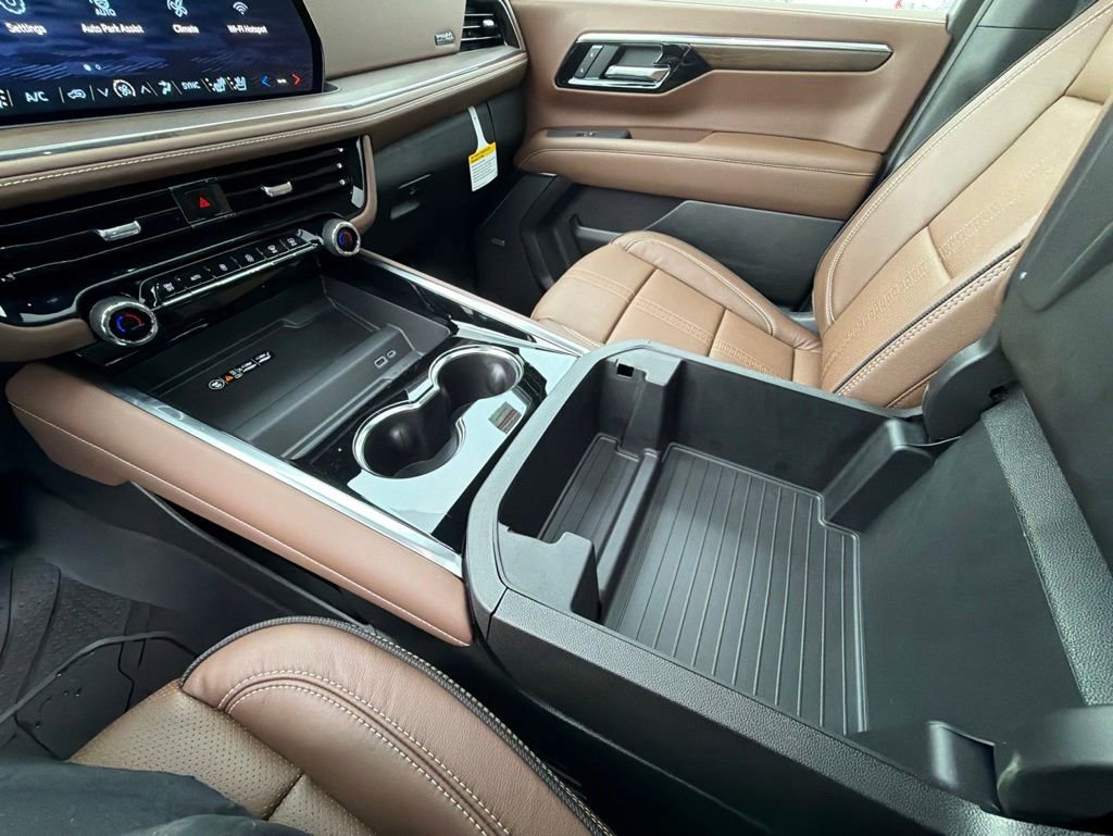 New 2026 Chevrolet Suburban High Country AWD/4WD image 34