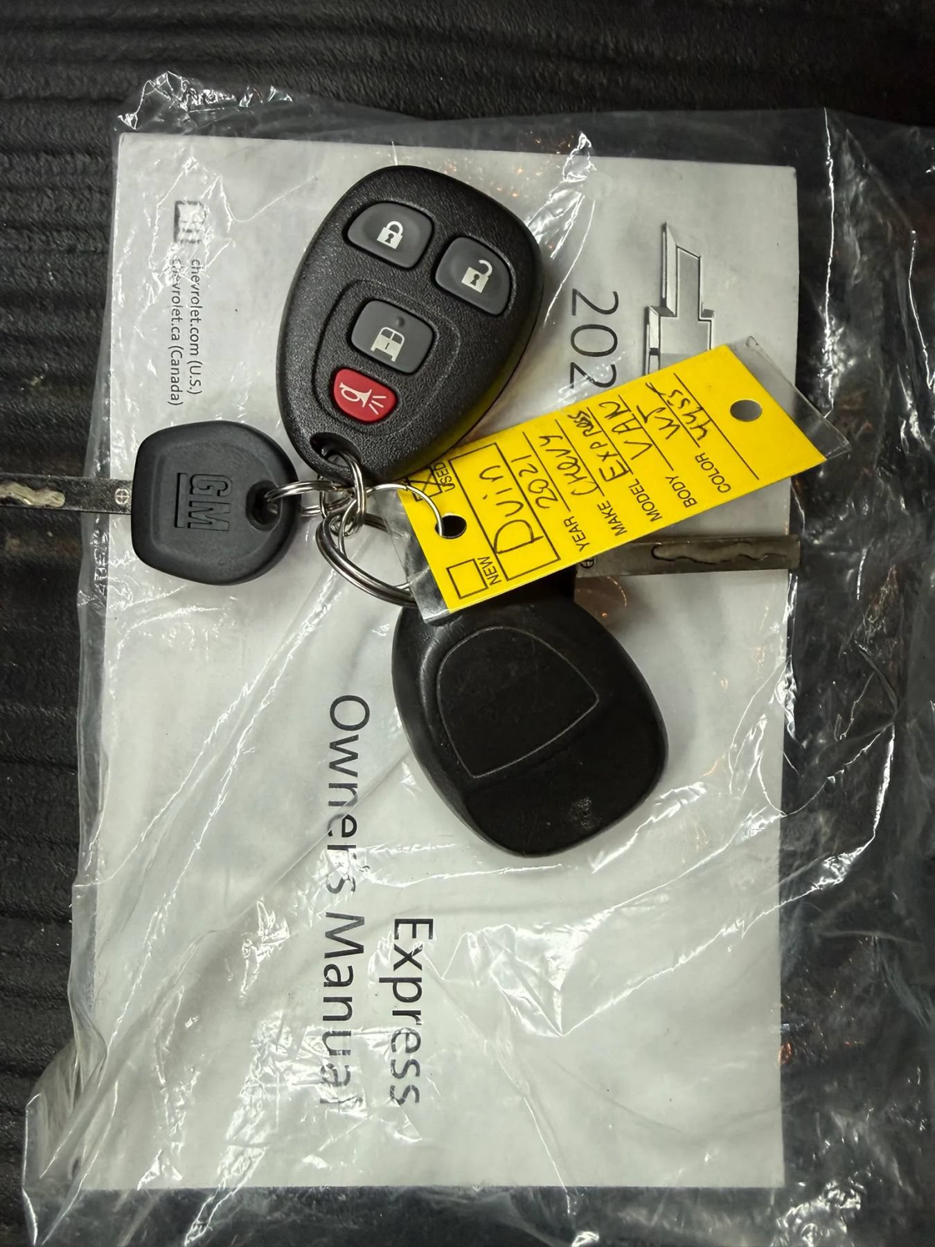 Used 2021 Chevrolet Express 2500 w/ Driver Convenience Package RWD image 37