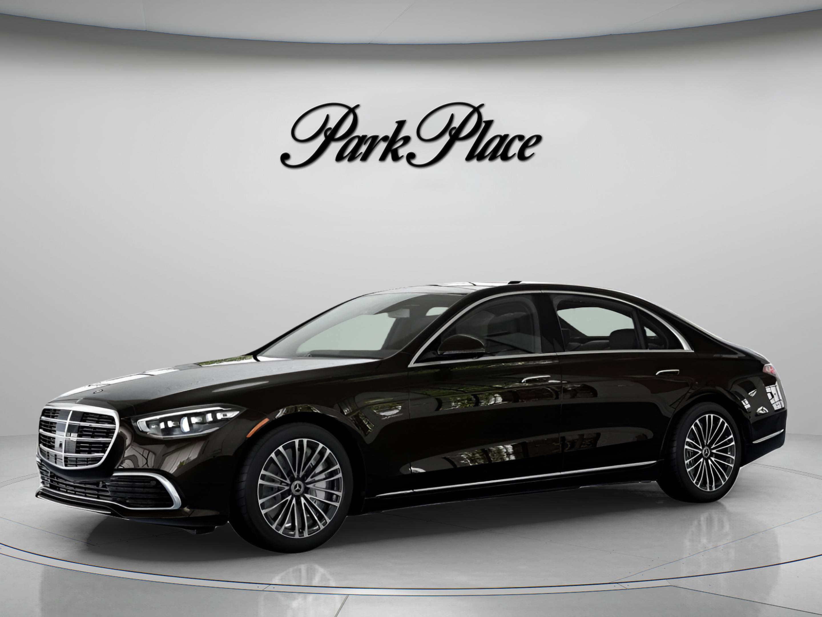 Used 2023 Mercedes-Benz S 580 4MATIC Sedan image 2