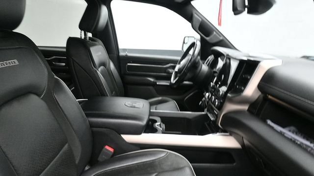 Used 2019 RAM 1500 Laramie AWD/4WD image 15