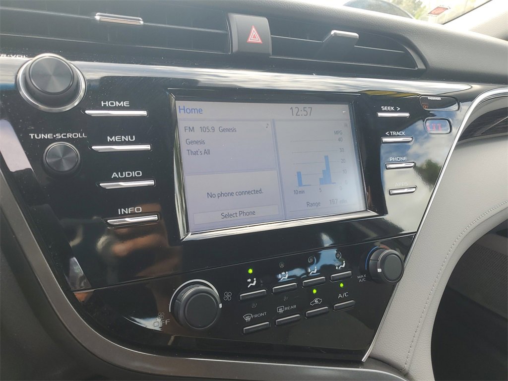 Used 2018 Toyota Camry LE image 26