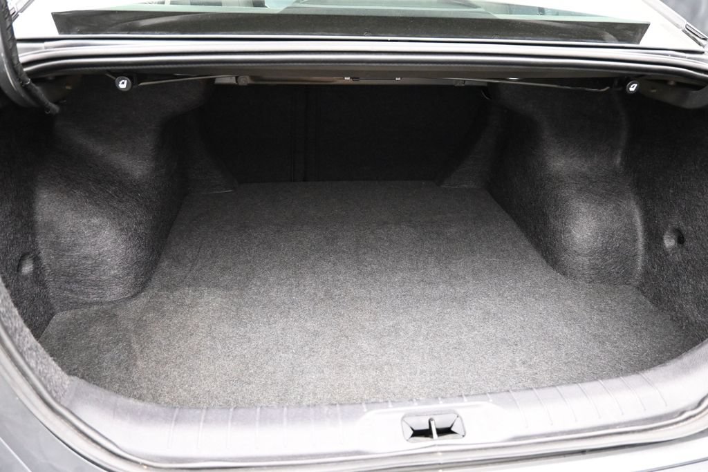 Used 2025 Nissan Altima 2.5 SV FWD image 14