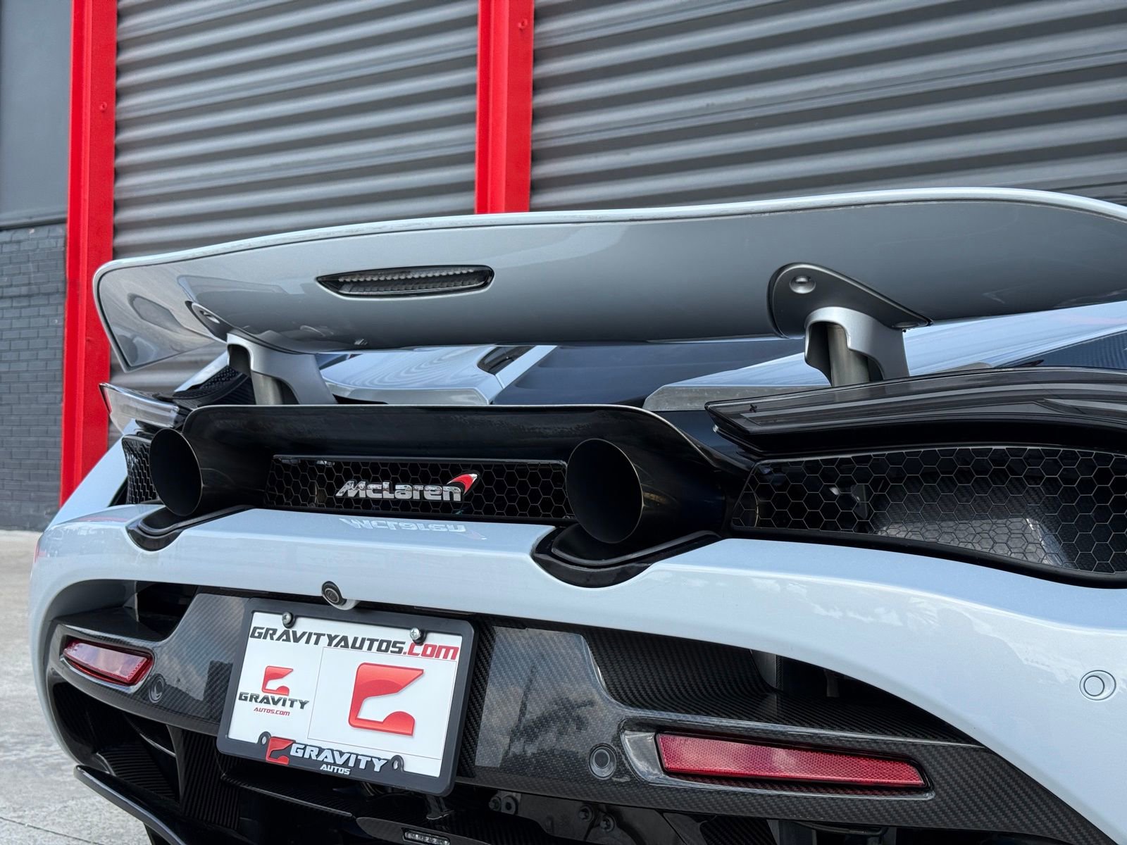 Used 2018 McLaren 720S RWD image 19