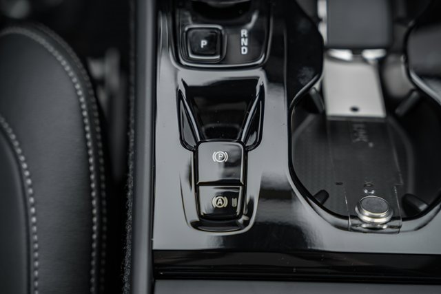 New 2026 Volvo XC40 B5 Plus w/ Protection Package Premier image 27