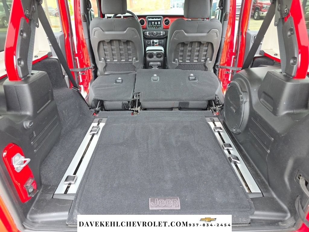 Used 2019 Jeep Wrangler Unlimited Rubicon w/ Dual Top Group AWD/4WD image 35