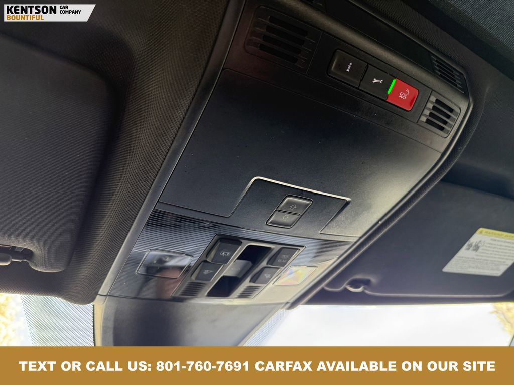 Used 2022 Volkswagen Tiguan SE R-Line image 30