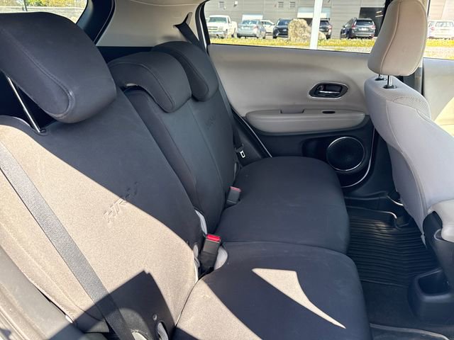 Used 2018 Honda HR-V EX image 14