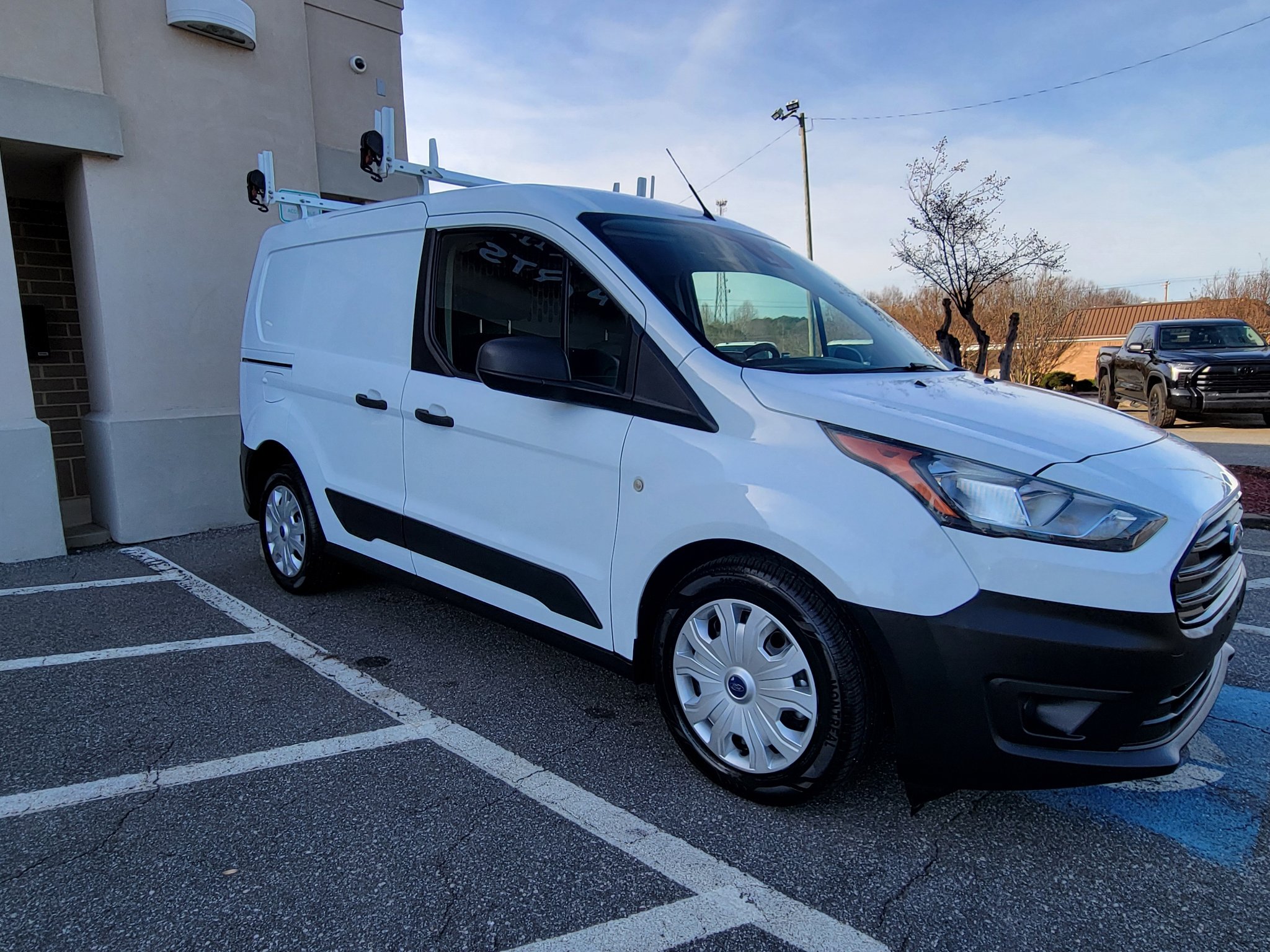 Used 2021 Ford Transit Connect XL image 2