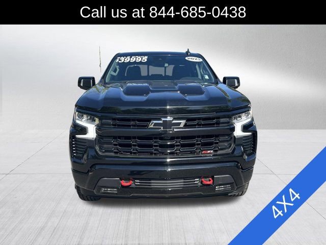 Used 2022 Chevrolet Silverado 1500 LT Trail Boss w/ Convenience Package II AWD/4WD image 2