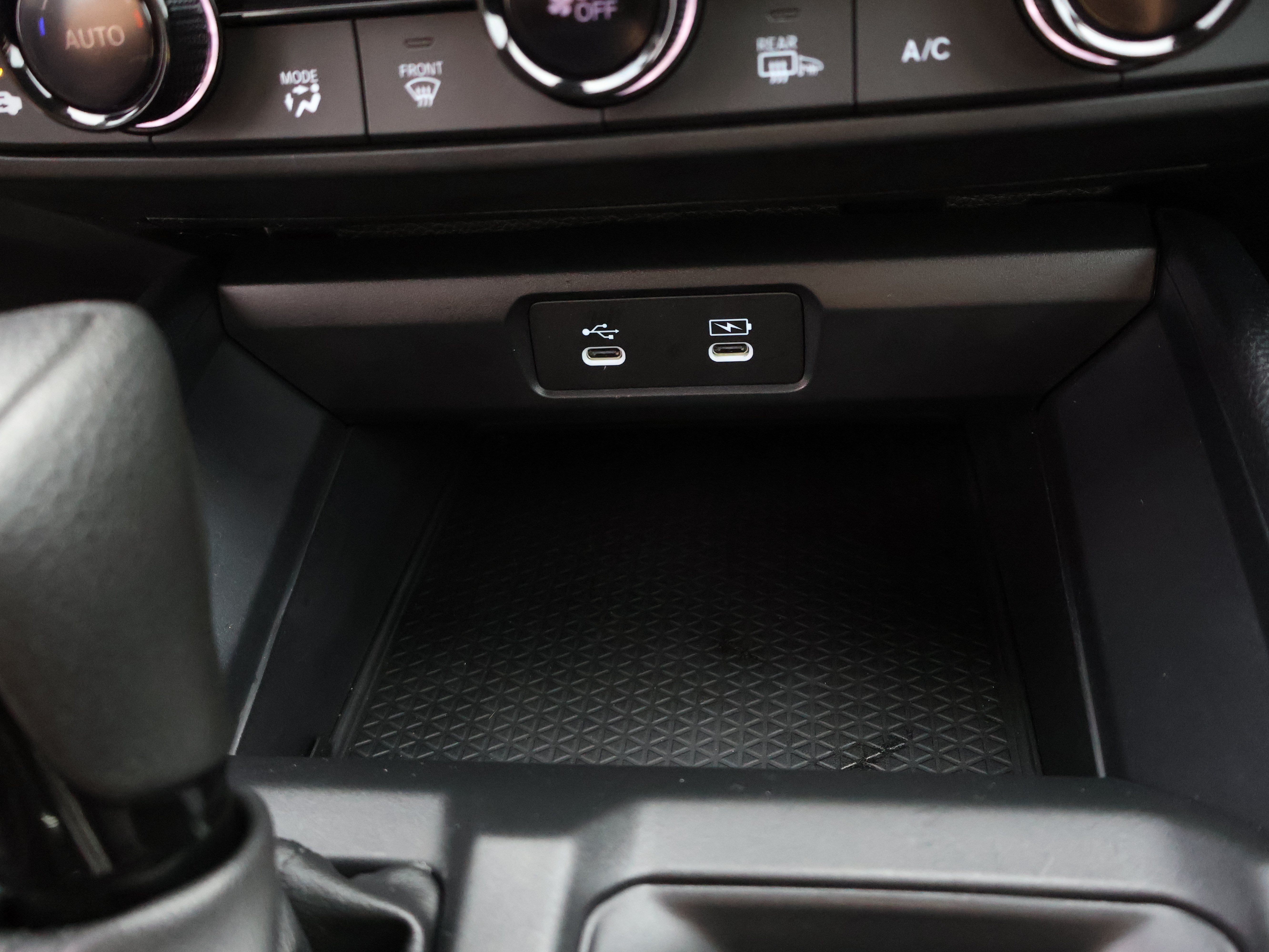 Used 2025 Honda Accord SE image 28