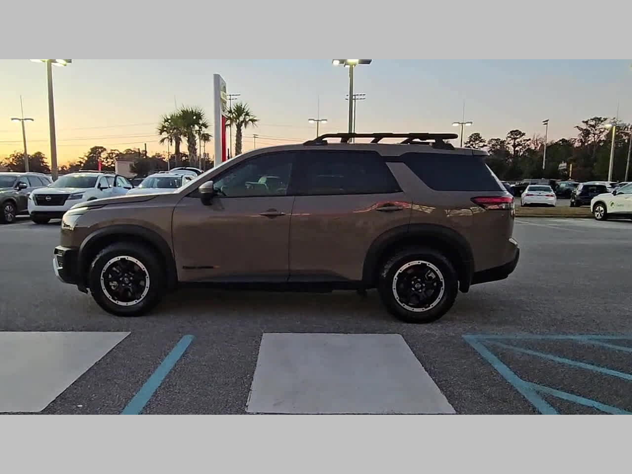 Used 2024 Nissan Pathfinder Rock Creek image 24