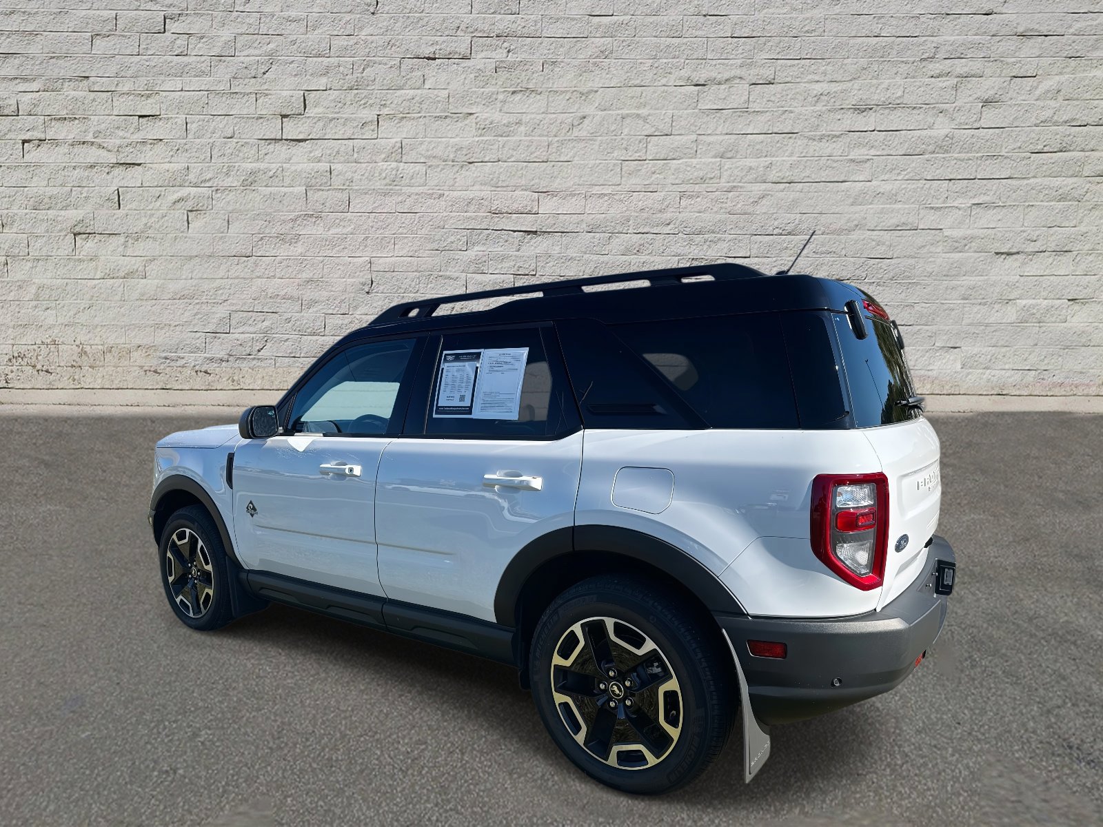 Used 2024 Ford Bronco Sport Outer Banks w/ Tech Package image 7