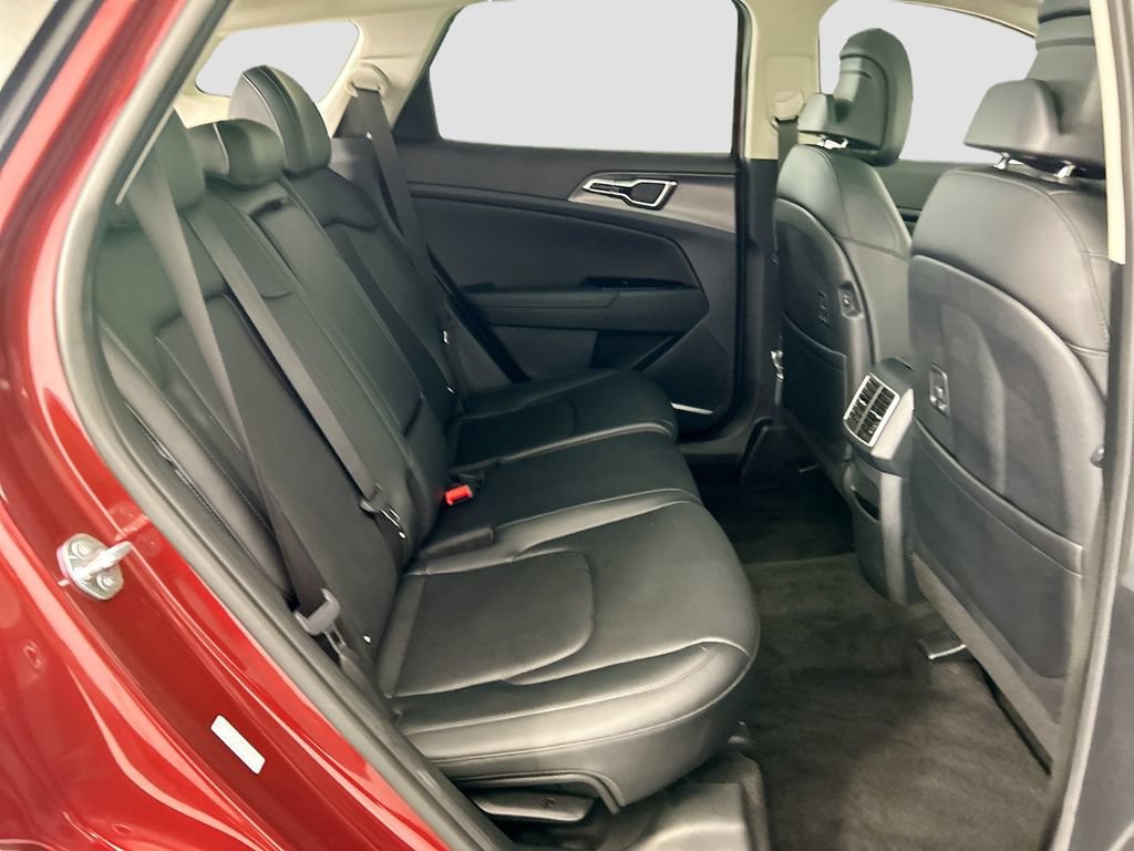 Used 2025 Kia Sportage SX FWD image 21
