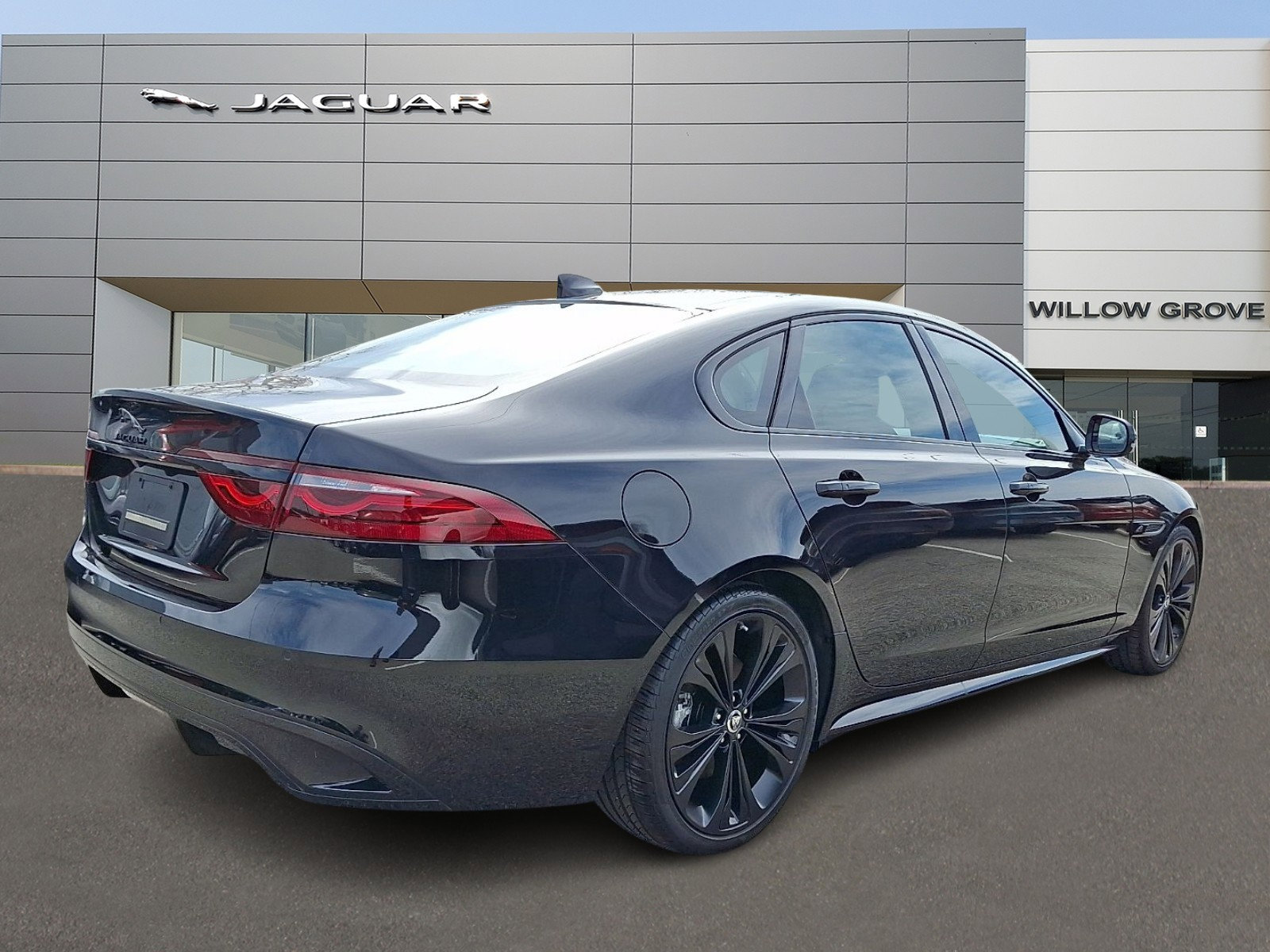 New 2024 Jaguar XF R-Dynamic SE AWD/4WD image 2