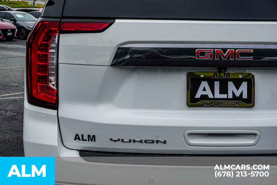 Used 2023 GMC Yukon XL AT4 AWD/4WD image 14