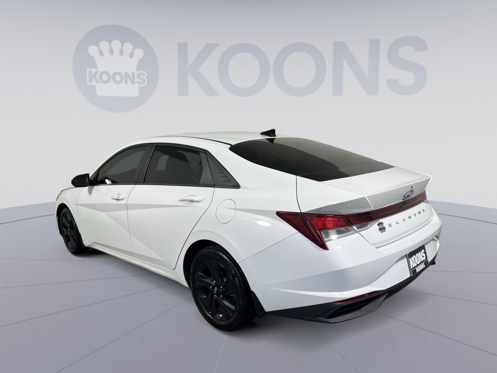 Used 2023 Hyundai Elantra SEL FWD image 8