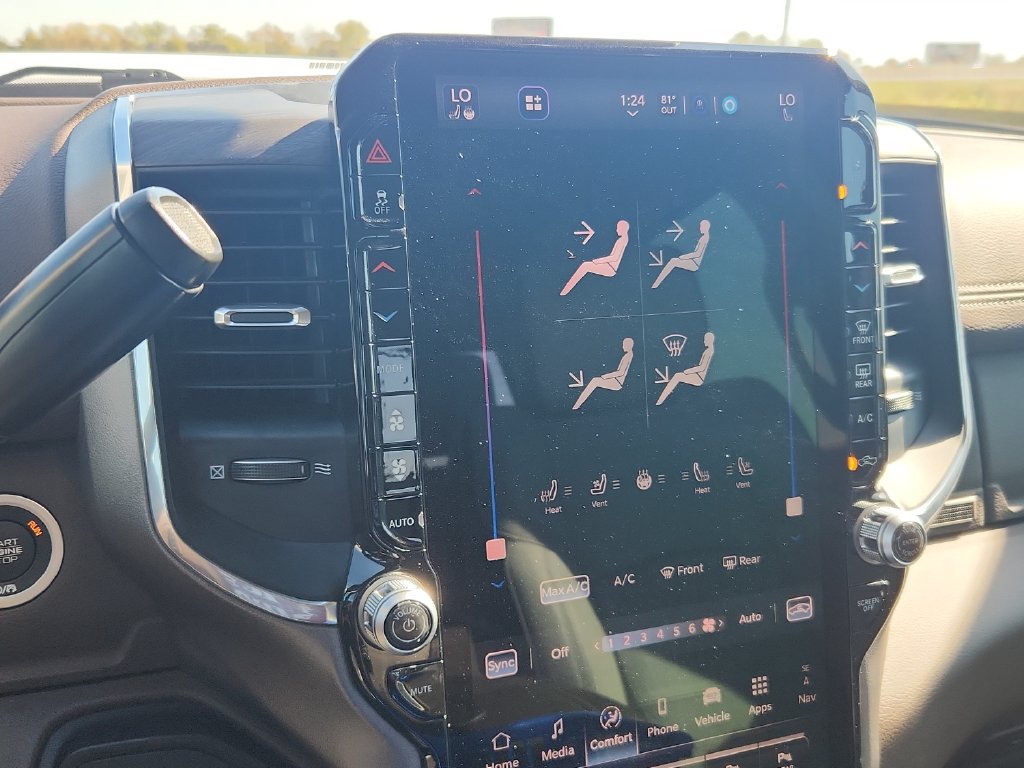 Certified 2025 RAM 3500 Laramie AWD/4WD image 18