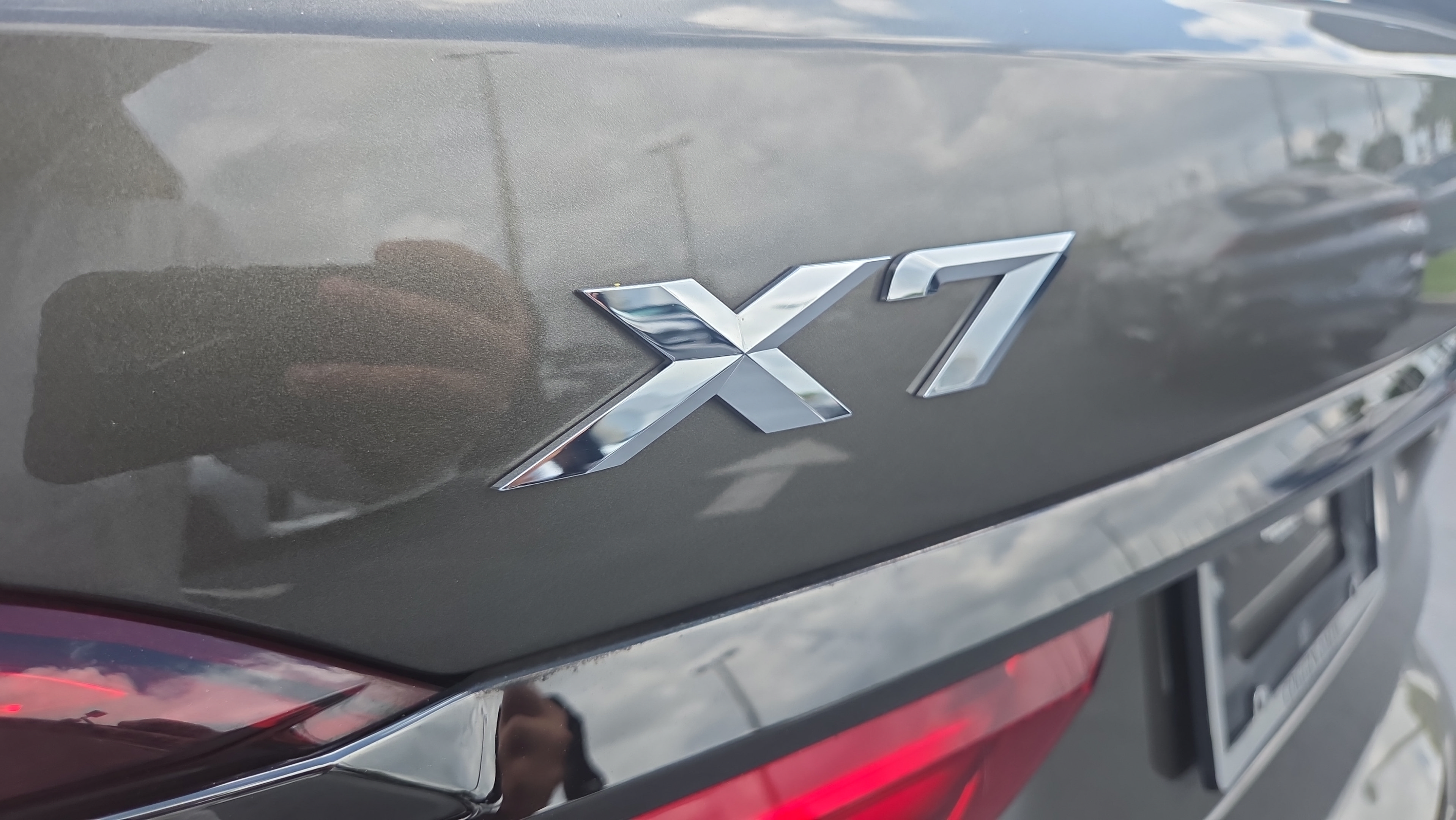 Used 2022 BMW X7 xDrive40i w/ M Sport Package AWD/4WD image 37