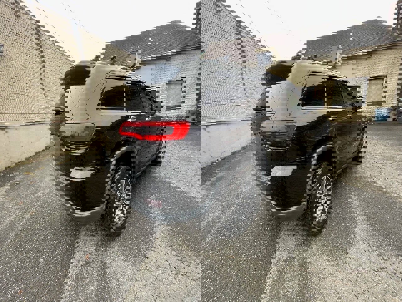 Used 2017 Jeep Grand Cherokee Limited image 7