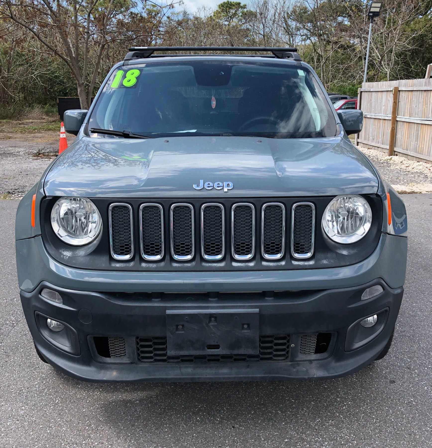 Used 2018 Jeep Renegade Latitude image 8