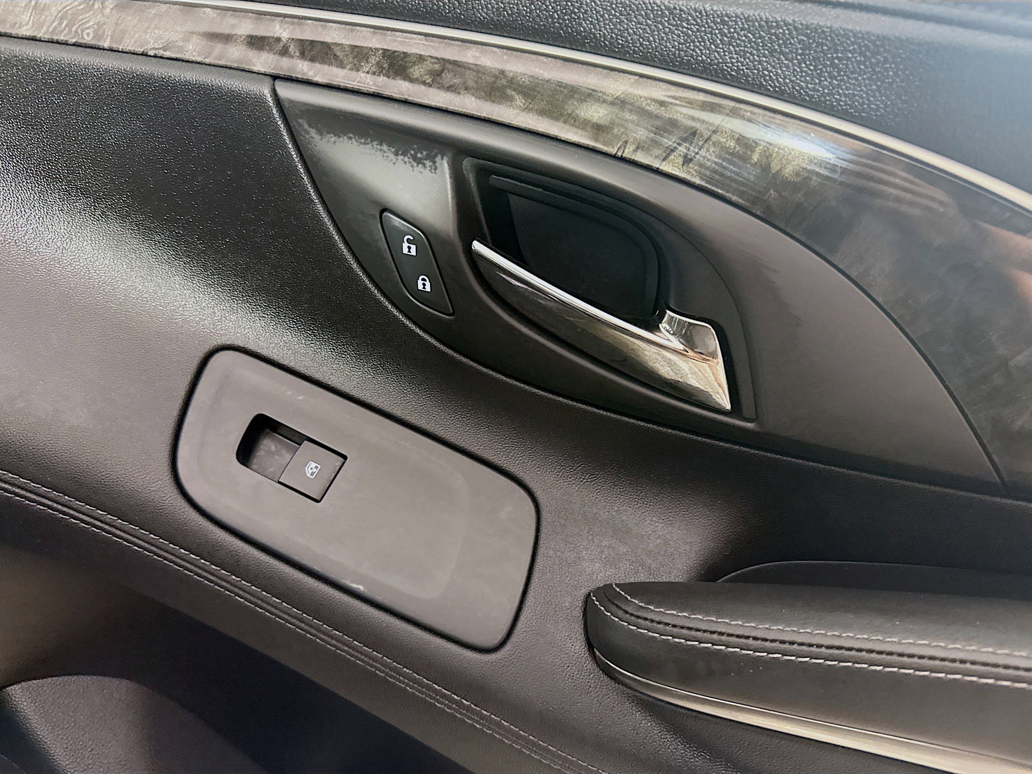 Used 2016 Buick LaCrosse Leather image 31