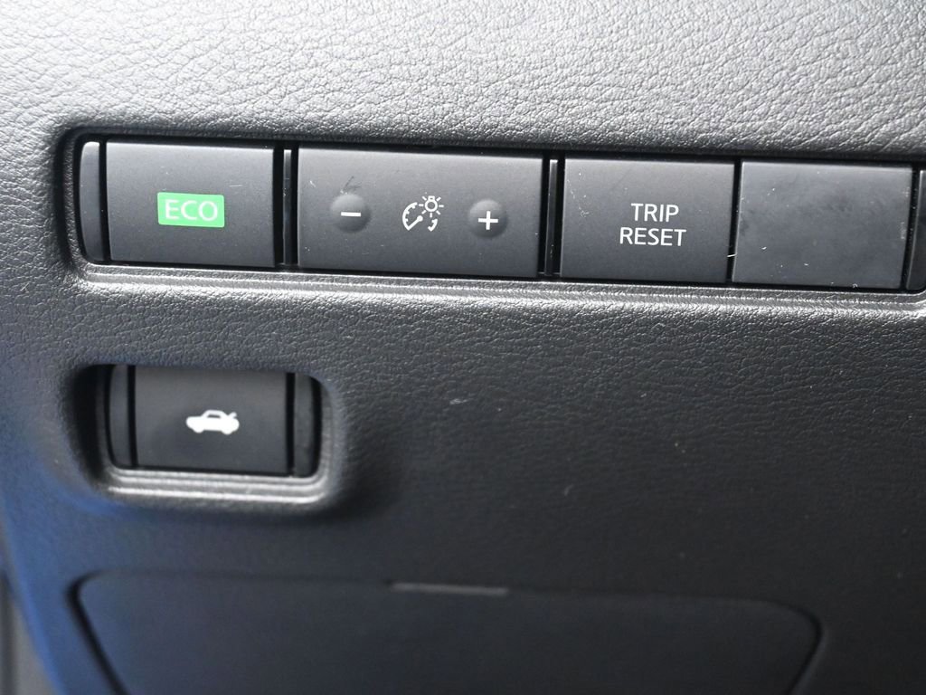 Used 2022 Nissan Sentra SV w/ Trunk Package image 14