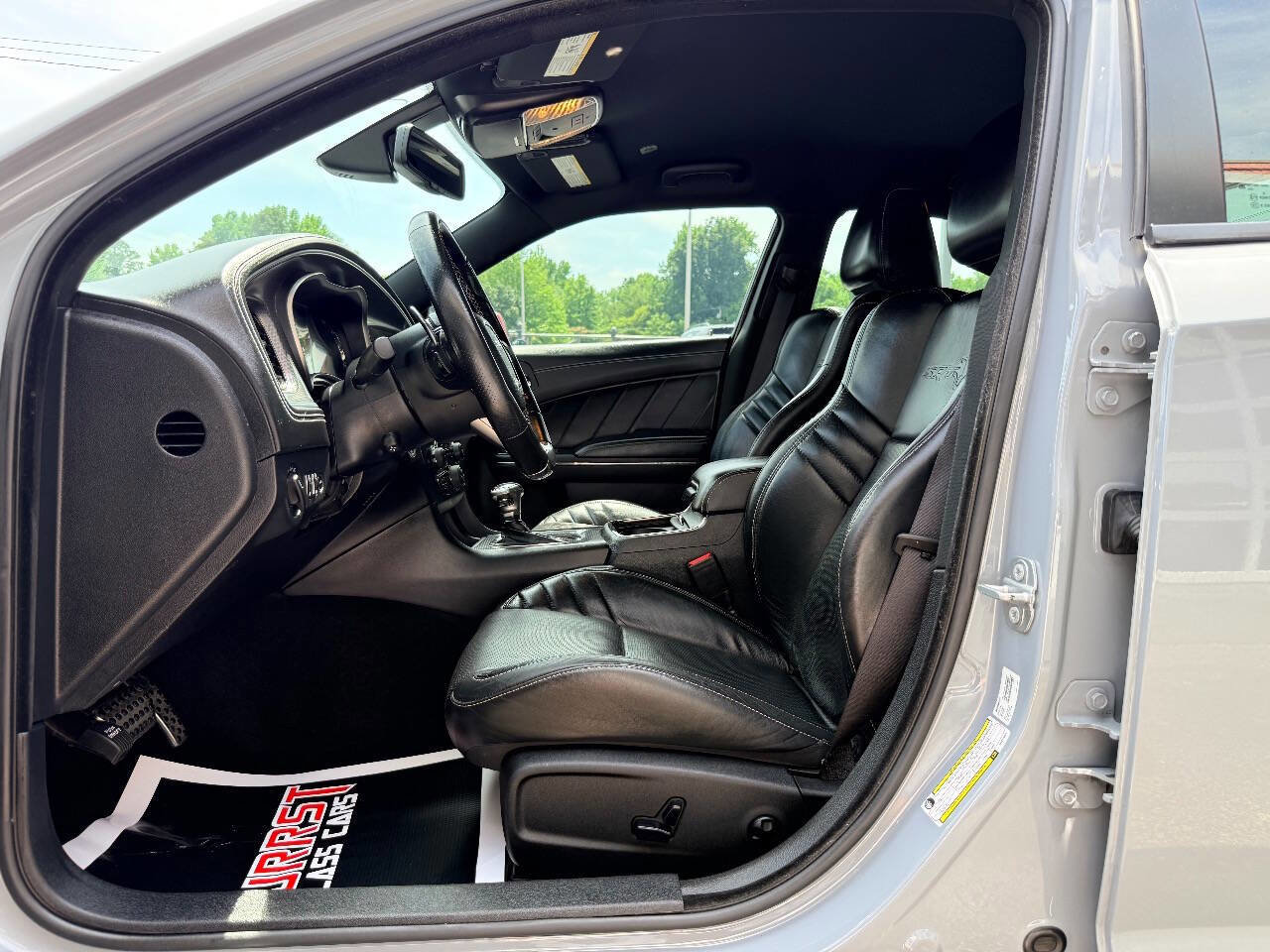 Used 2020 Dodge Charger SRT Hellcat RWD image 17