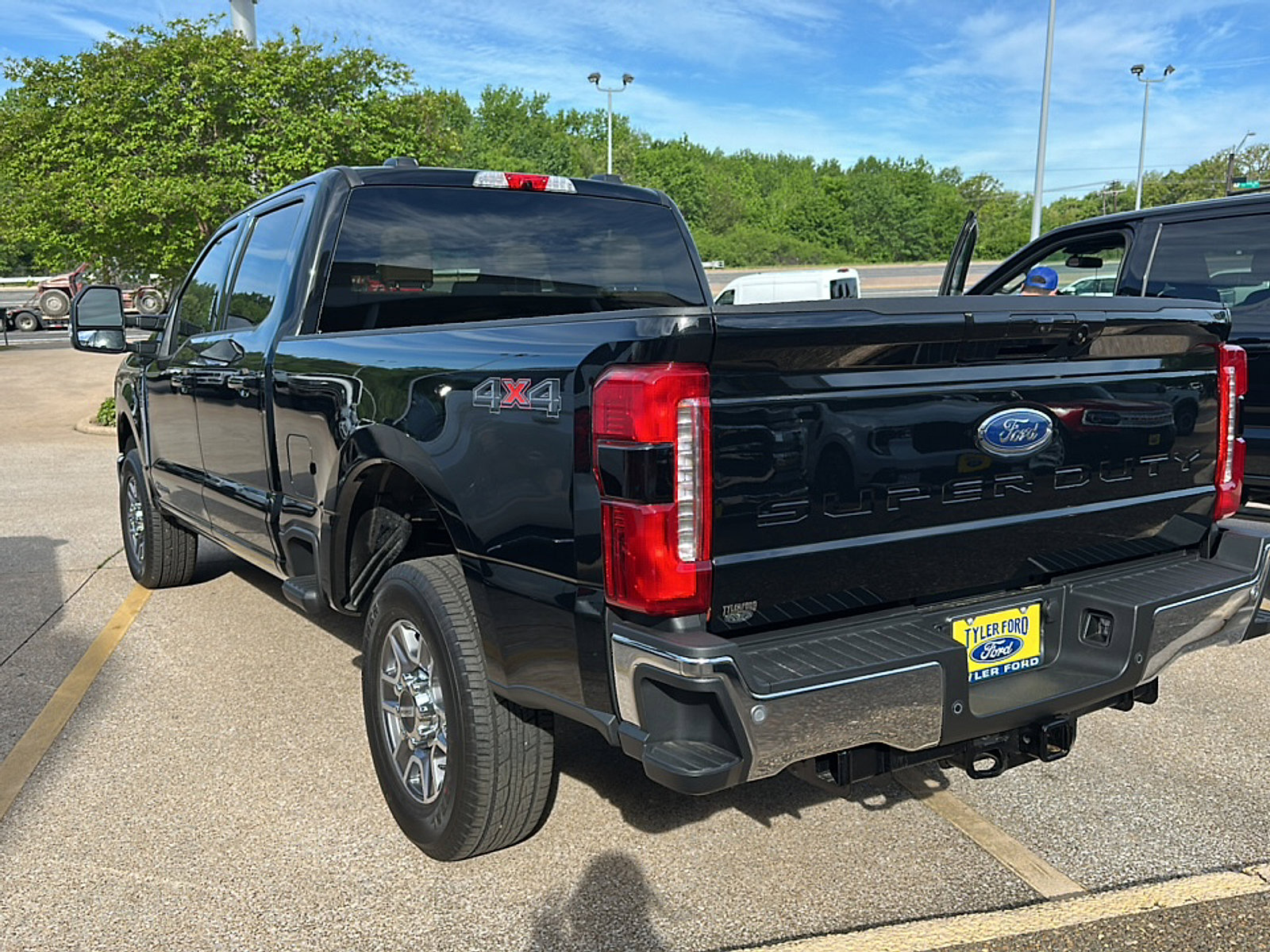 Used 2026 Ford F250 Lariat image 8