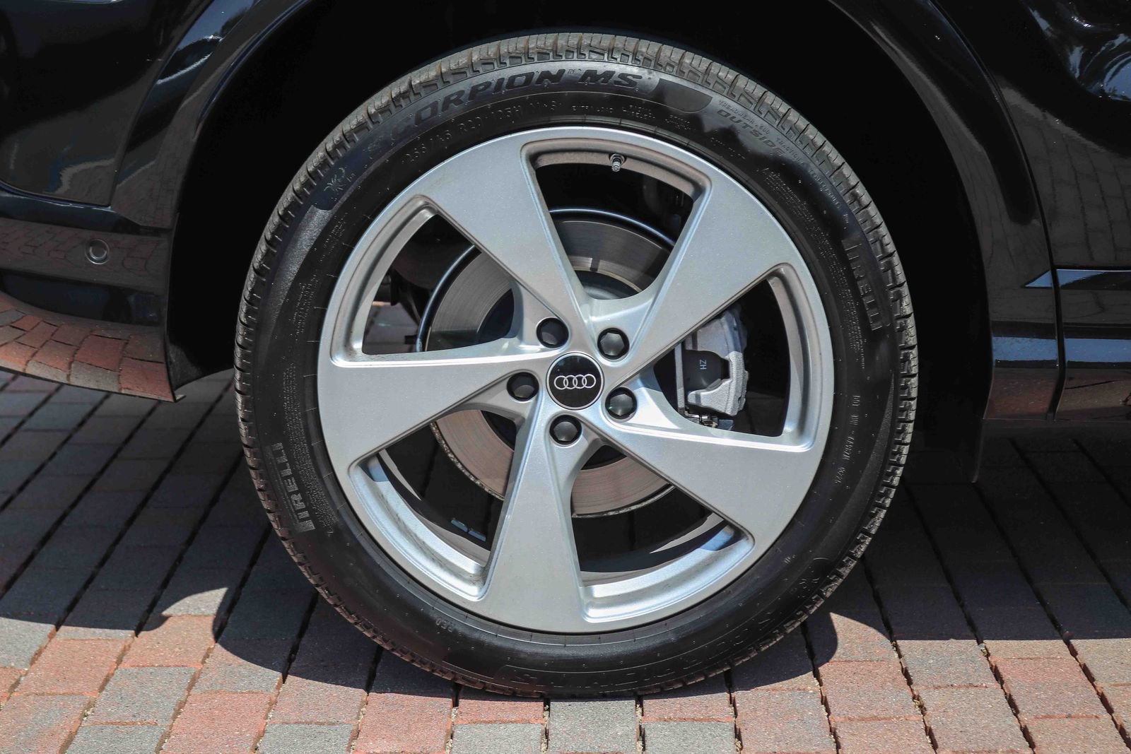 Certified 2025 Audi Q5 Premium Plus w/ Premium Plus AWD/4WD image 10