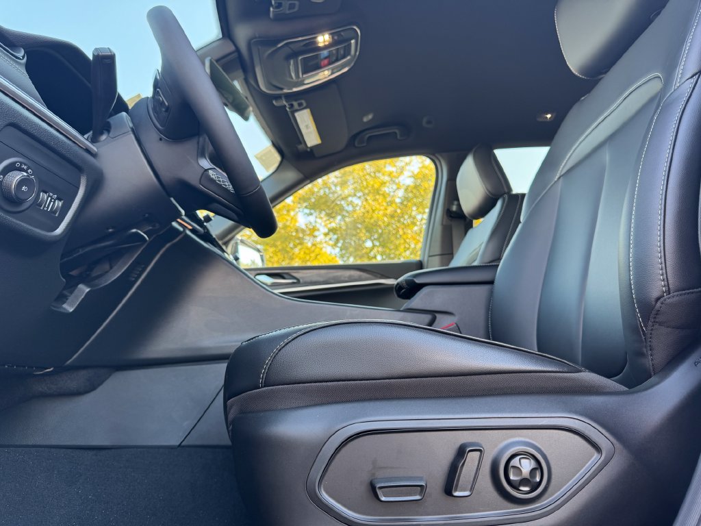 New 2027 Jeep Grand Cherokee L Limited AWD/4WD image 19