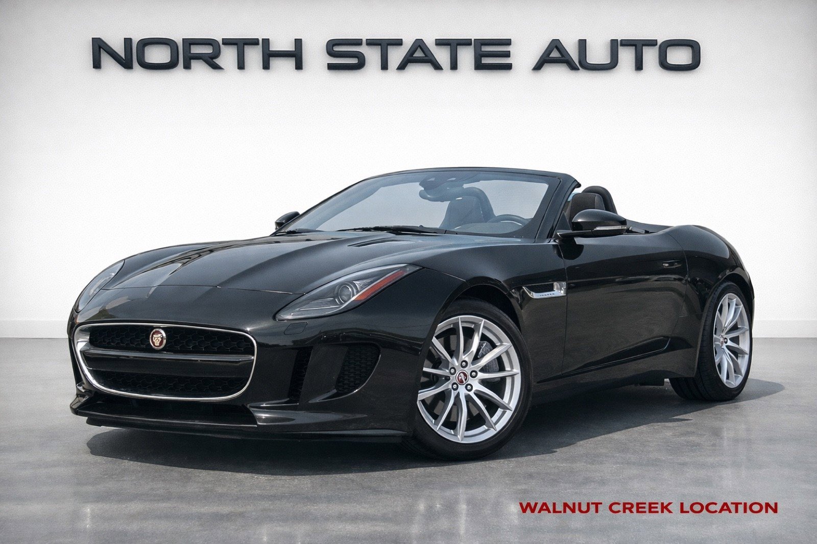 Used 2019 Jaguar F-TYPE Convertible image 1