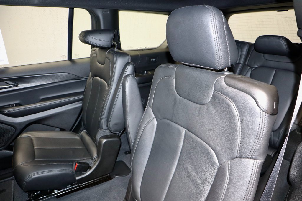 Used 2025 Jeep Grand Cherokee L Laredo w/ Luxury Tech Group I image 22