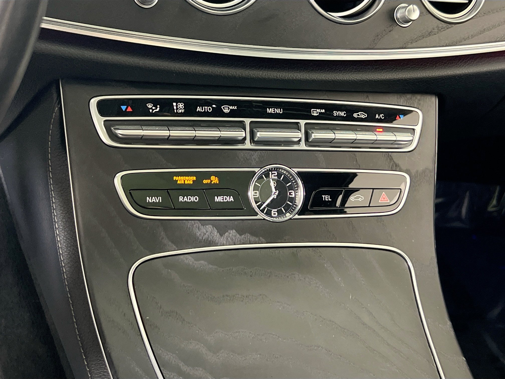 Used 2019 Mercedes-Benz E 300 4MATIC image 16