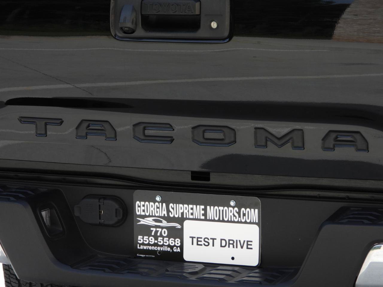 Used 2022 Toyota Tacoma SR5 RWD image 14