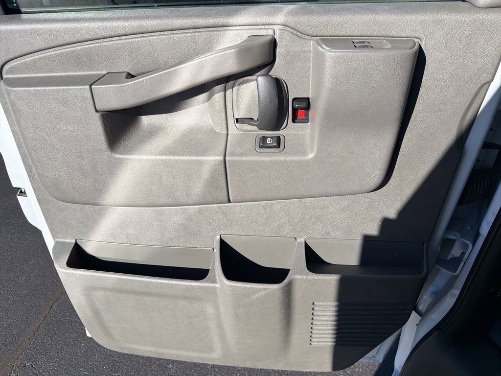 New 2025 Chevrolet Express 3500 w/ Power Convenience Package image 13