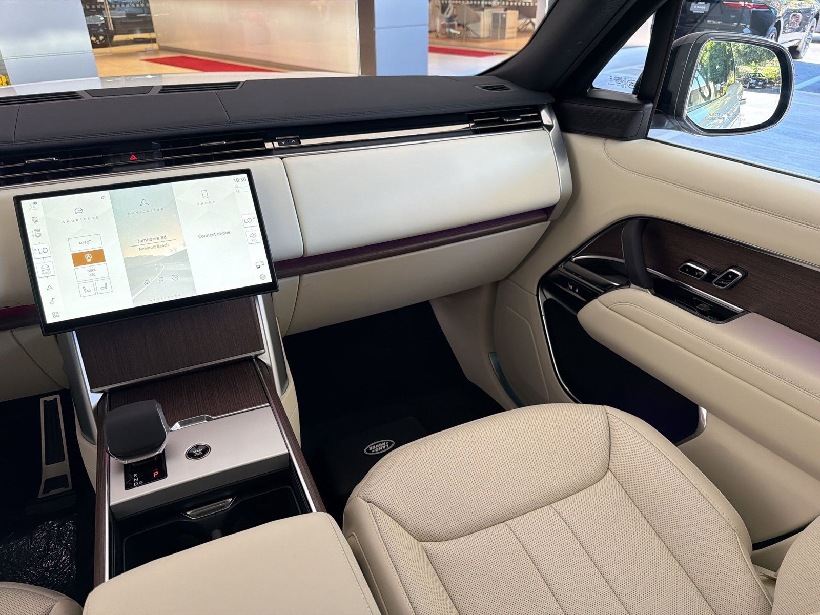 New 2026 Land Rover Range Rover SE AWD/4WD image 29