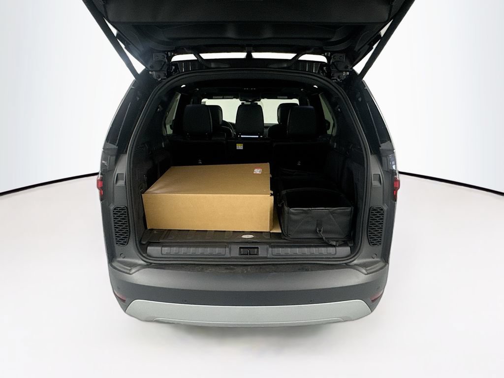New 2026 Land Rover Discovery S AWD/4WD image 25